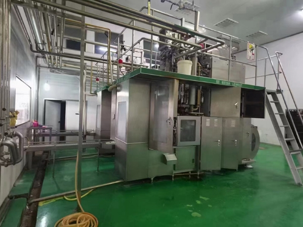 無(wú)菌紙盒灌裝機(jī)